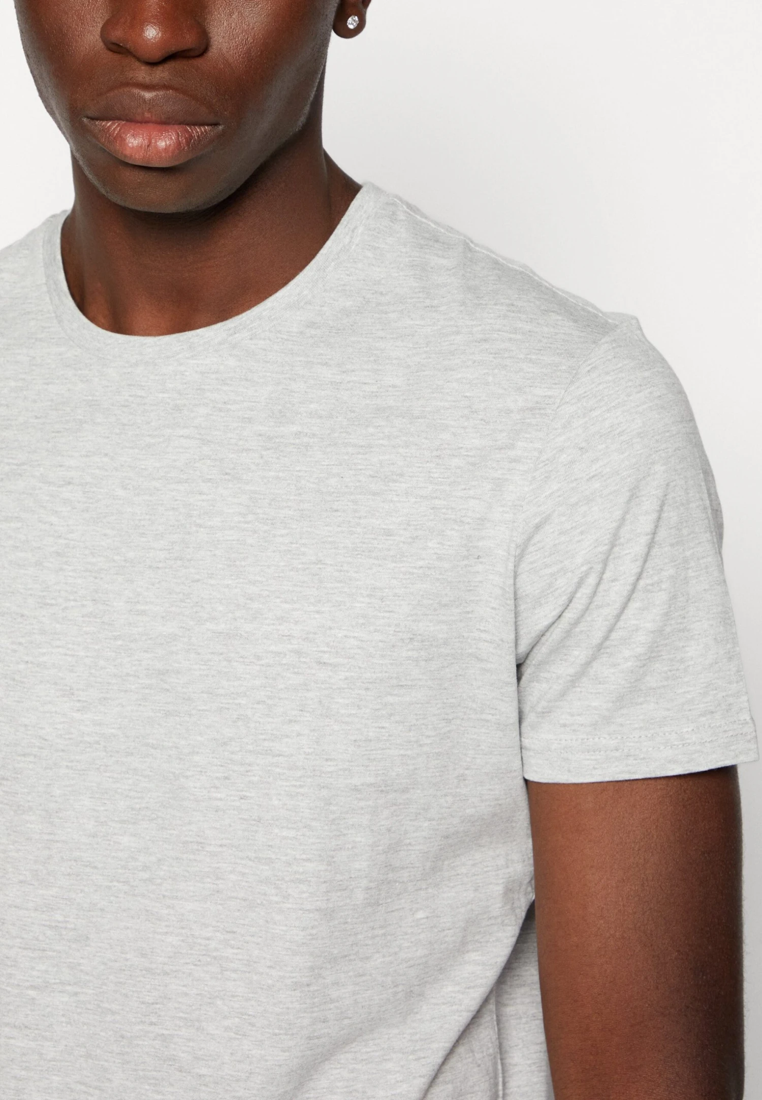 Pier One Unisex 5 Pack - Basic T-Shirt - Black /Dark Blue/Dark Green 9 Pier One Unisex 5 Pack - Basic T-Shirt - Black /Dark Blue/Dark Green - Image 9