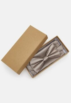 Pier One Set - Pocket Square - Stone -Pier One 2e20d7fb99604f3ebdc21ea5b1233e9d