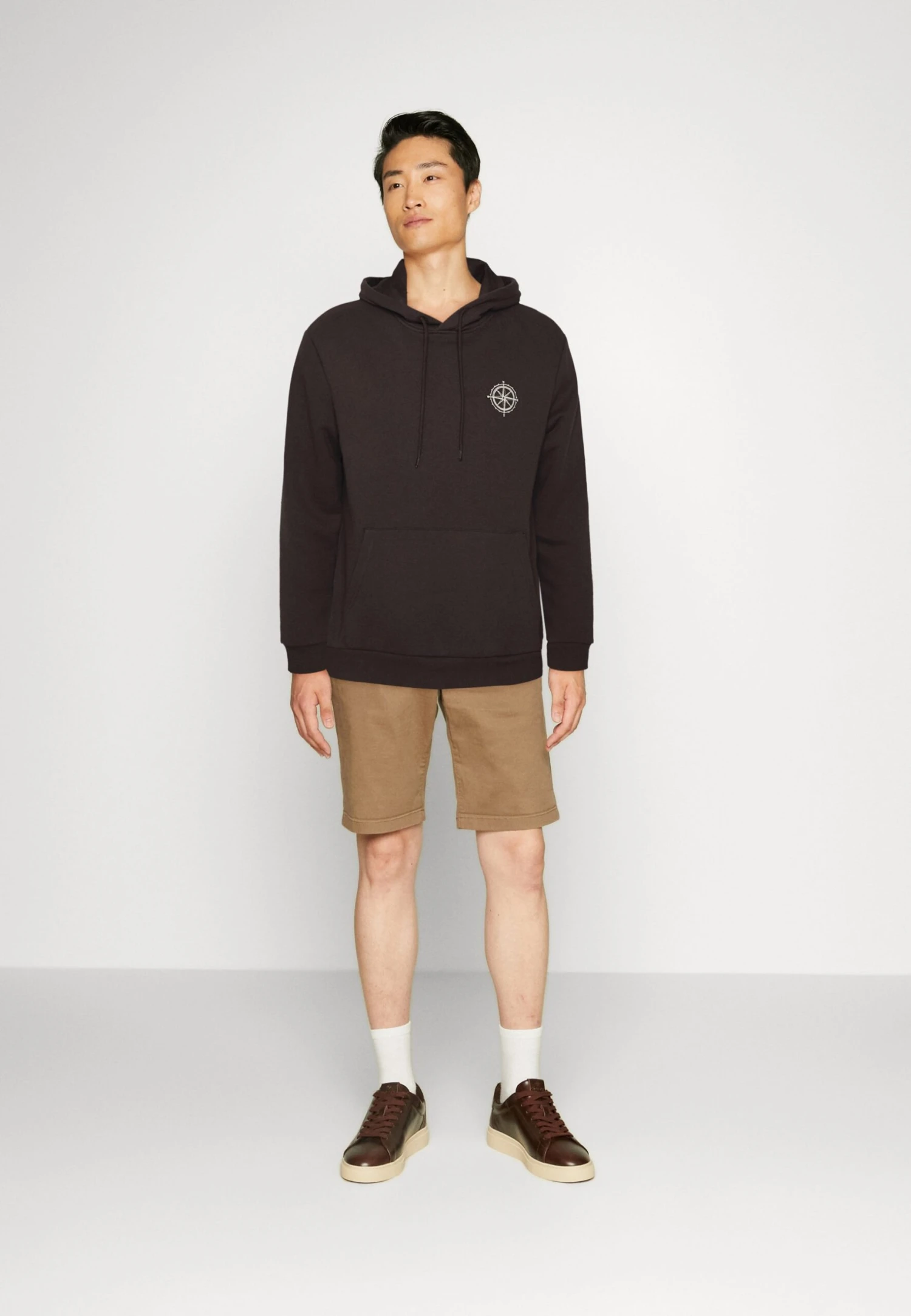 Pier One Sweatshirt - Brown 2 Pier One Sweatshirt - Brown - Image 2