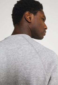 Pier One 3 Pack - Sweatshirt - Bordeaux/Black/Grey 14 Pier One 3 Pack - Sweatshirt - Bordeaux/Black/Grey -Pier One 3f826ffba33f448aa8aacde667ba354b