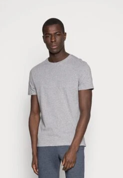 Pier One 3 Pack - Basic T-Shirt - White/Black/Light Grey 10 Pier One 3 Pack - Basic T-Shirt - White/Black/Light Grey -Pier One 4076e7e50d3a4fb78cc08ea42ee0eb04