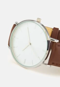 Pier One Unisex - Watch - Brown 7 Pier One Unisex - Watch - Brown -Pier One 4f1c6bbcacda485eb81e287421339e84