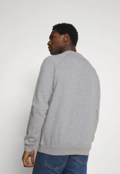 Pier One 3 Pack - Sweatshirt - Bordeaux/Black/Grey 11 Pier One 3 Pack - Sweatshirt - Bordeaux/Black/Grey -Pier One 5f9ced6afa074cd799298bedb83080a9