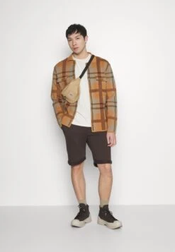 Pier One -Pier One 7b4c06c6d4c64ebdb7eeaacc2ba9b9f2