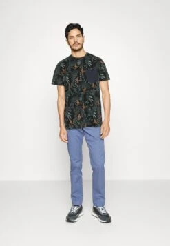 Pier One 2 Pack - Print T-Shirt - White/Multi-Coloured