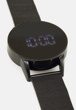 Pier One Smartwatch - Black 9 Pier One Smartwatch - Black -Pier One bbf012a8af8349bfa24143042376f060