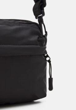 Pier One Across Body Bag - Black 7 Pier One Across Body Bag - Black -Pier One be6c257be3b546028e24d7920c8d915e