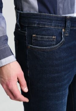 Pier One Basic - Straight Leg Jeans - Dark Blue Denim -Pier One cab4c5a817d8404784a40aa6e7e7d551