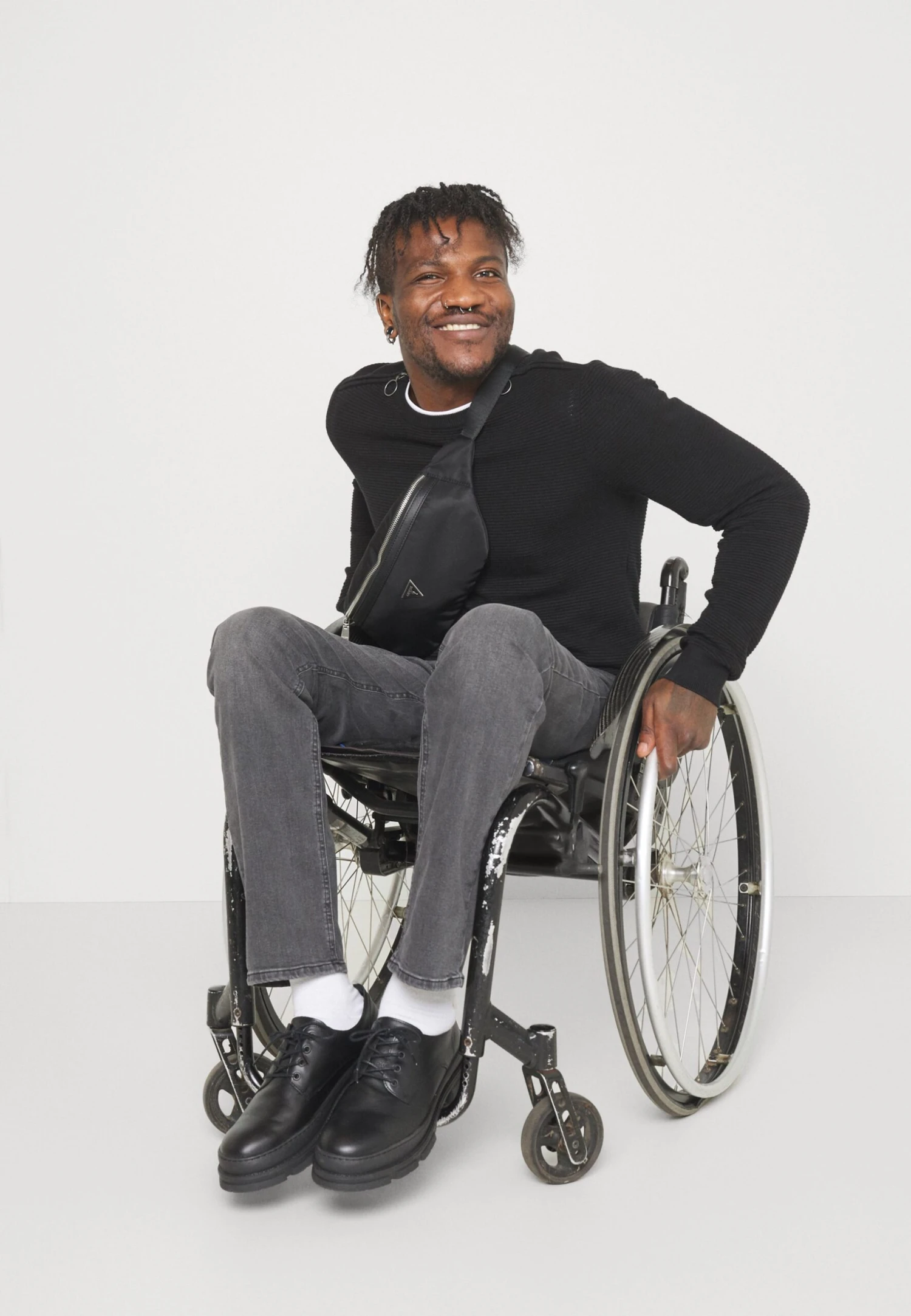 Pier One Straight Leg Jeans - Grey Denim 4 Pier One Straight Leg Jeans - Grey Denim - Image 4