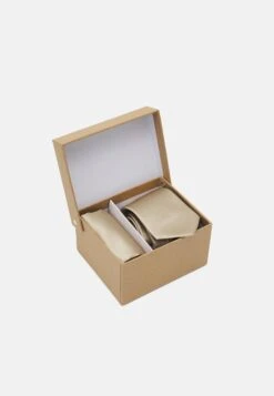 Pier One Set - Pocket Square - Beige 12 Pier One Set - Pocket Square - Beige -Pier One dae22eb1283541c98e7012d1c86f16c1