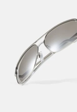 Pier One Unisex - Sunglasses - Silver-Coloured, Black -Pier One e2e667893a6348519937490659beba93