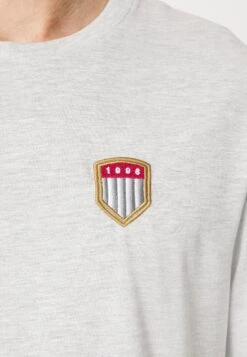 Pier One Print T-Shirt - Light Grey -Pier One f4331ccf979c432daff39645764777af