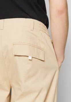 Pier One Trousers - Off-White -Pier One f57bf42c9e2c4201af70c04a94666a6e